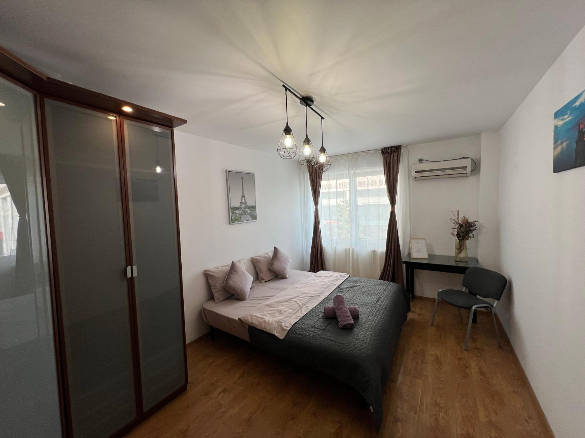 2 Rooms Apartment City Center Iasi Ngoại thất bức ảnh