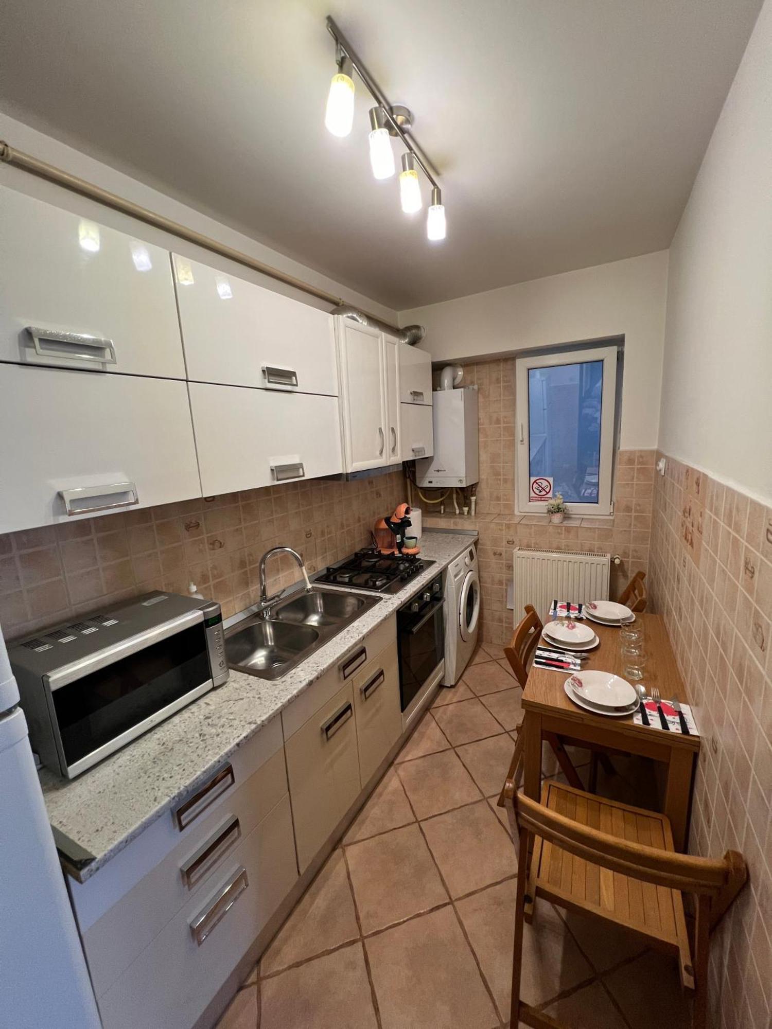 2 Rooms Apartment City Center Iasi Ngoại thất bức ảnh